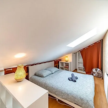 Le Cocoon-4pers Avec Mezzanine-cusset